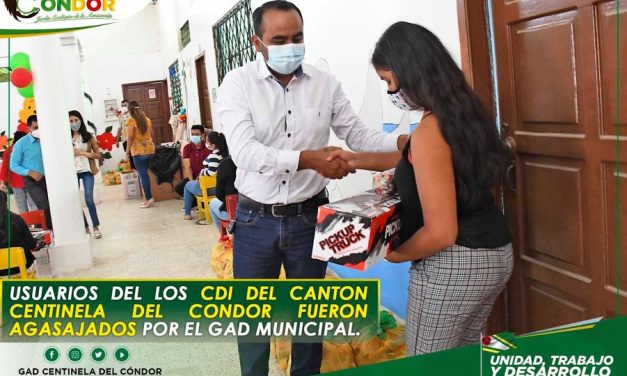 USUARIOS DEL LOS CDI DEL CANTON CENTINELA DEL CONDOR FUERON AGASAJADOS POR EL GAD MUNICIPAL.